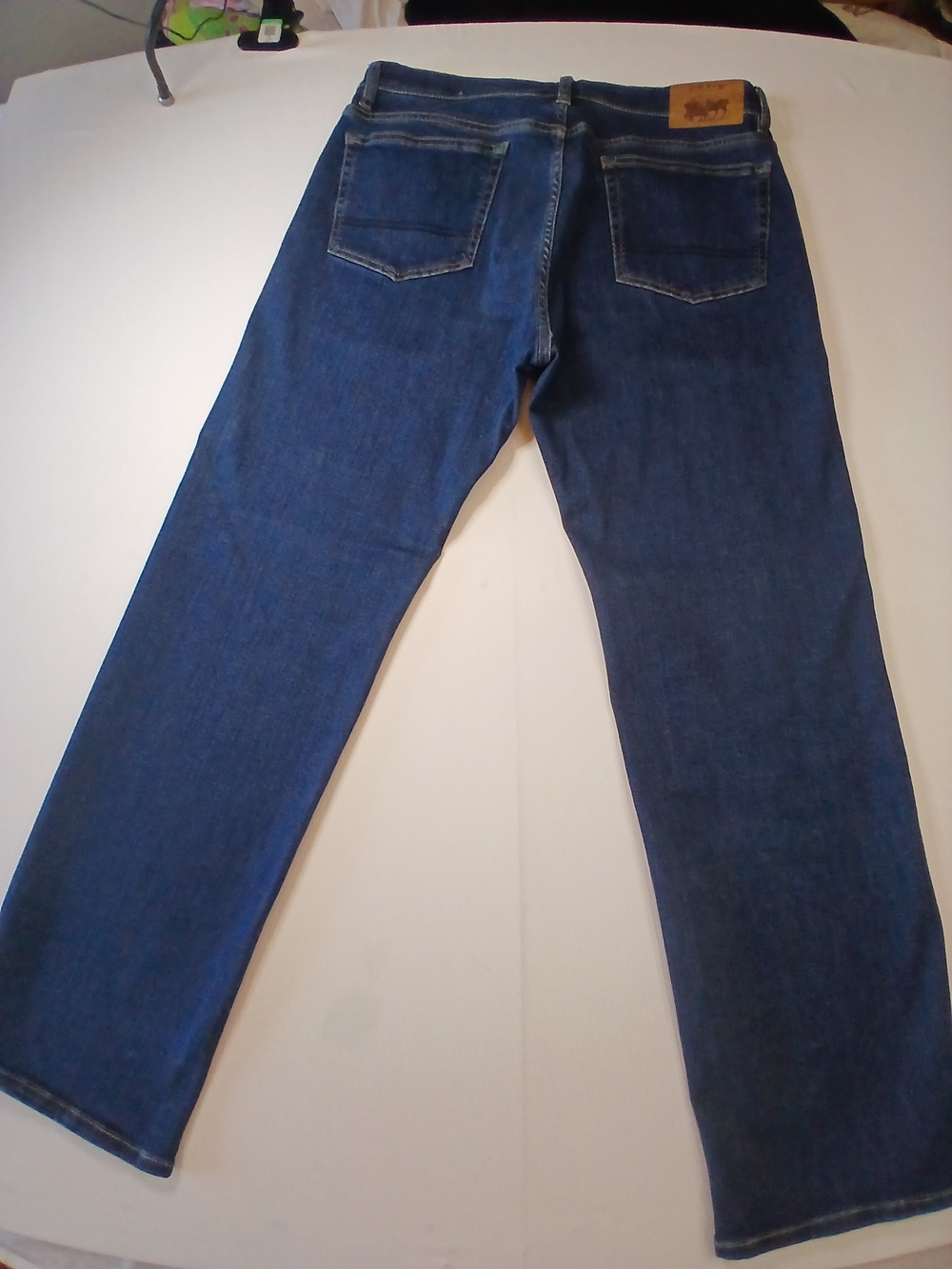 Orvis Men's Straight-Leg Jeans in Dark Blue Denim - Picture 7 of 8